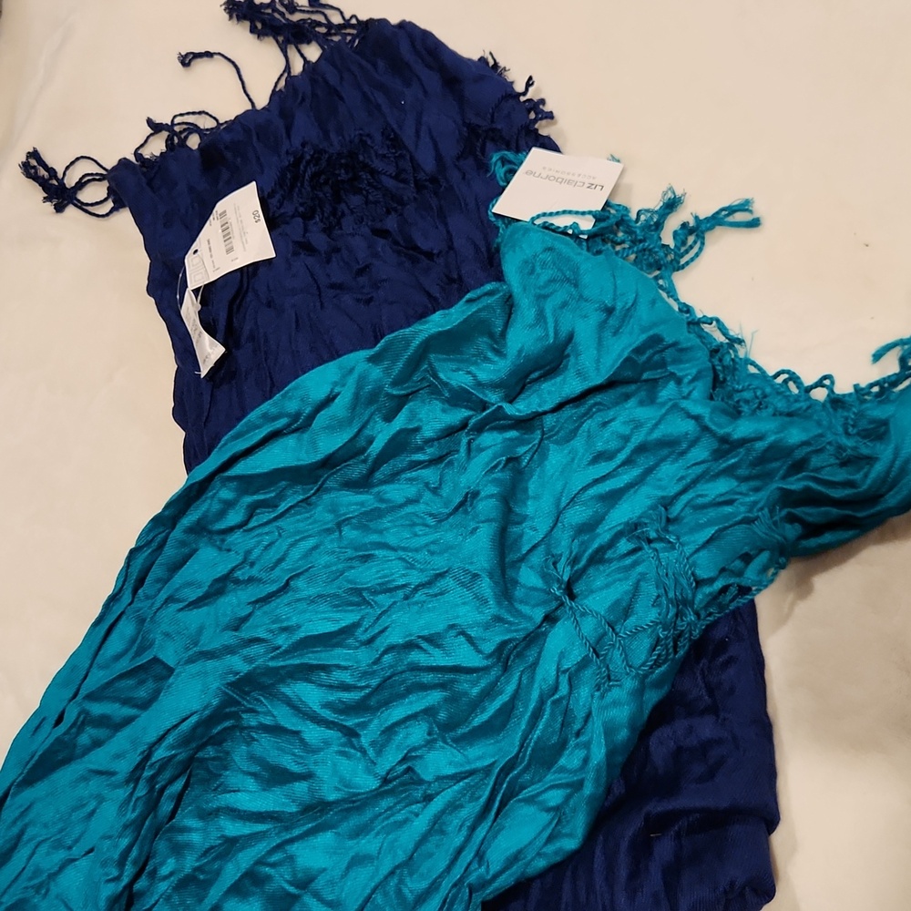 NWT Womens scarves